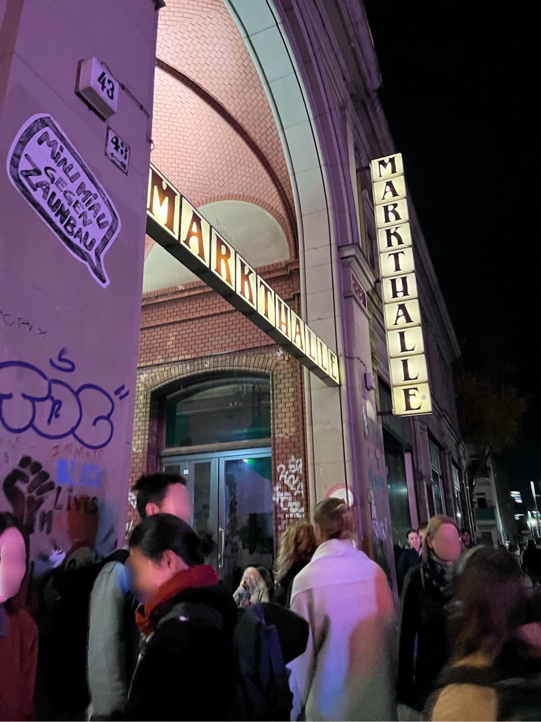 ナイトマーケットの入り口