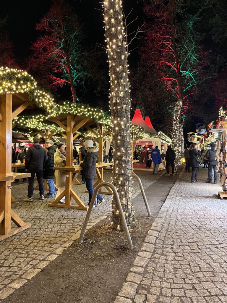 クリスマスマーケットの様子