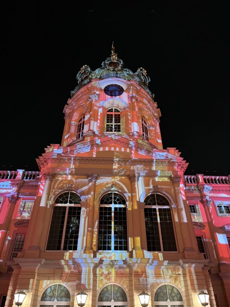 アップで映るシャルロッテンブルク城