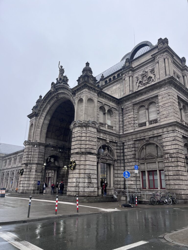 ニュルンベルク駅の外観
