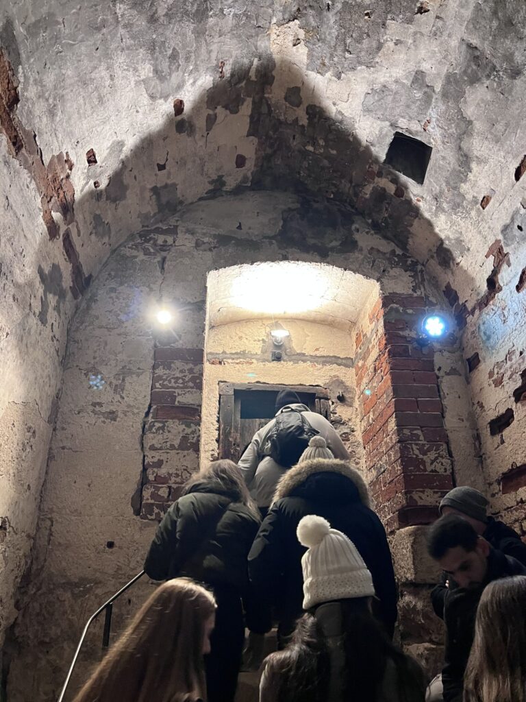 地下牢の入り口