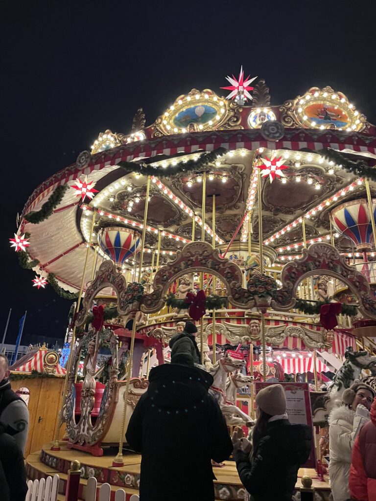 メリーゴーラウンド