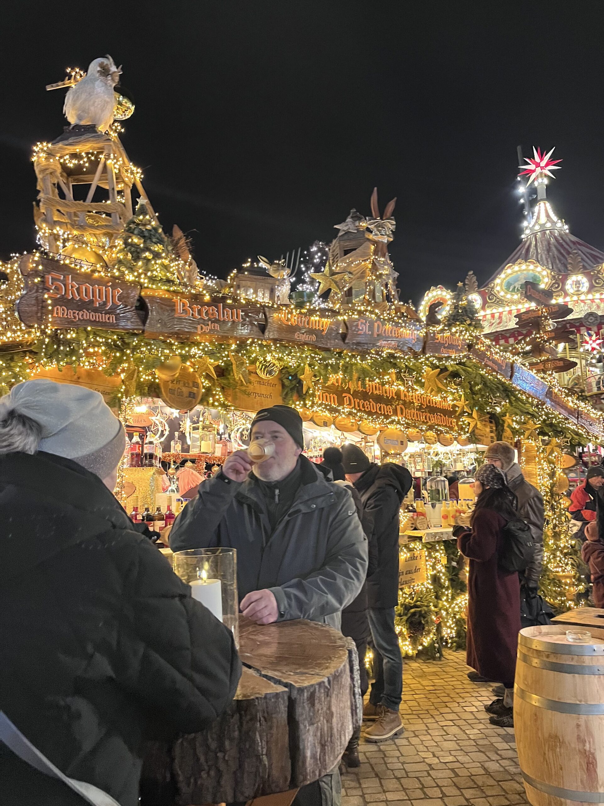 クリスマスマーケットの屋台