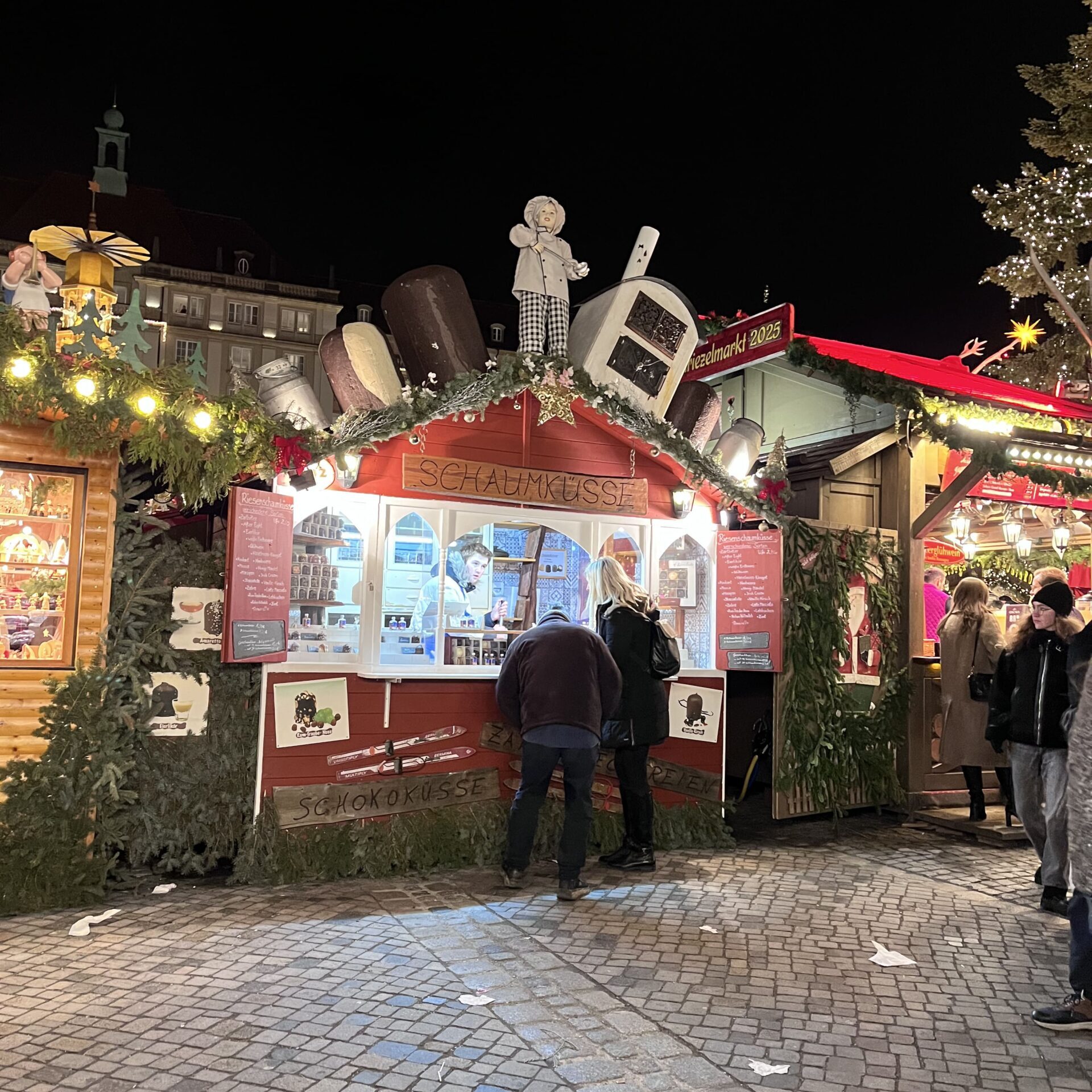 クリスマスマーケットの屋台