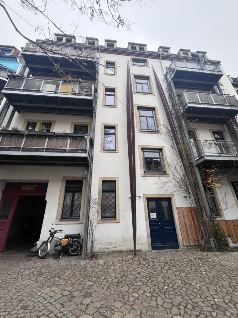 アートが描かれた建物