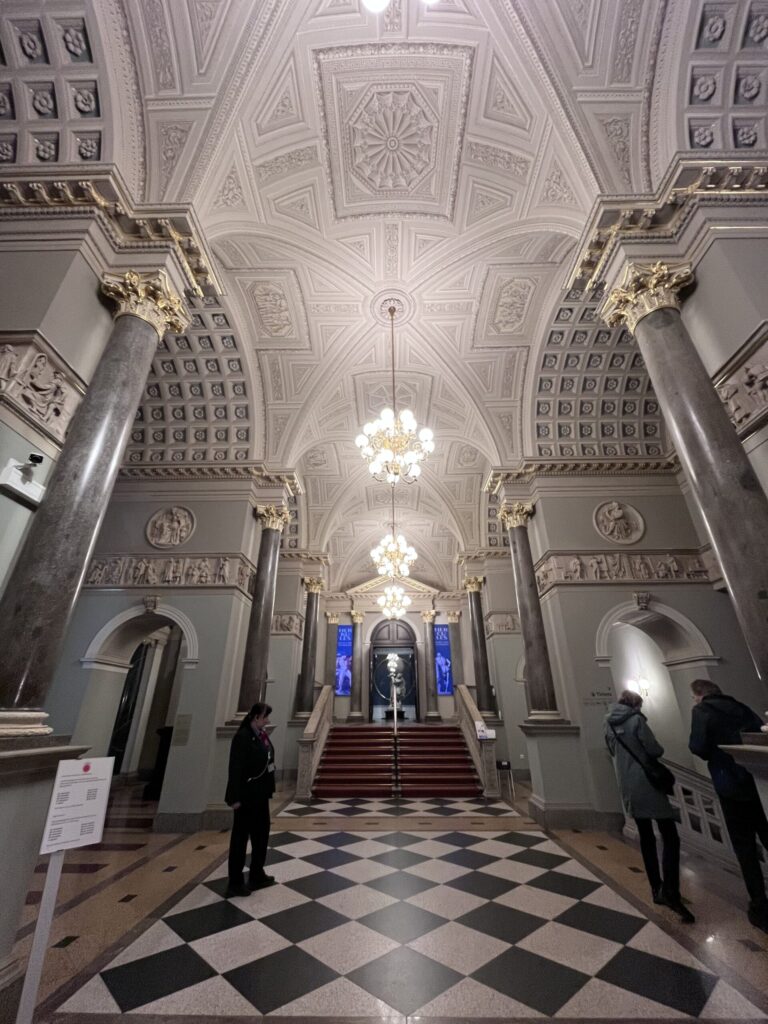 美術館内の装飾