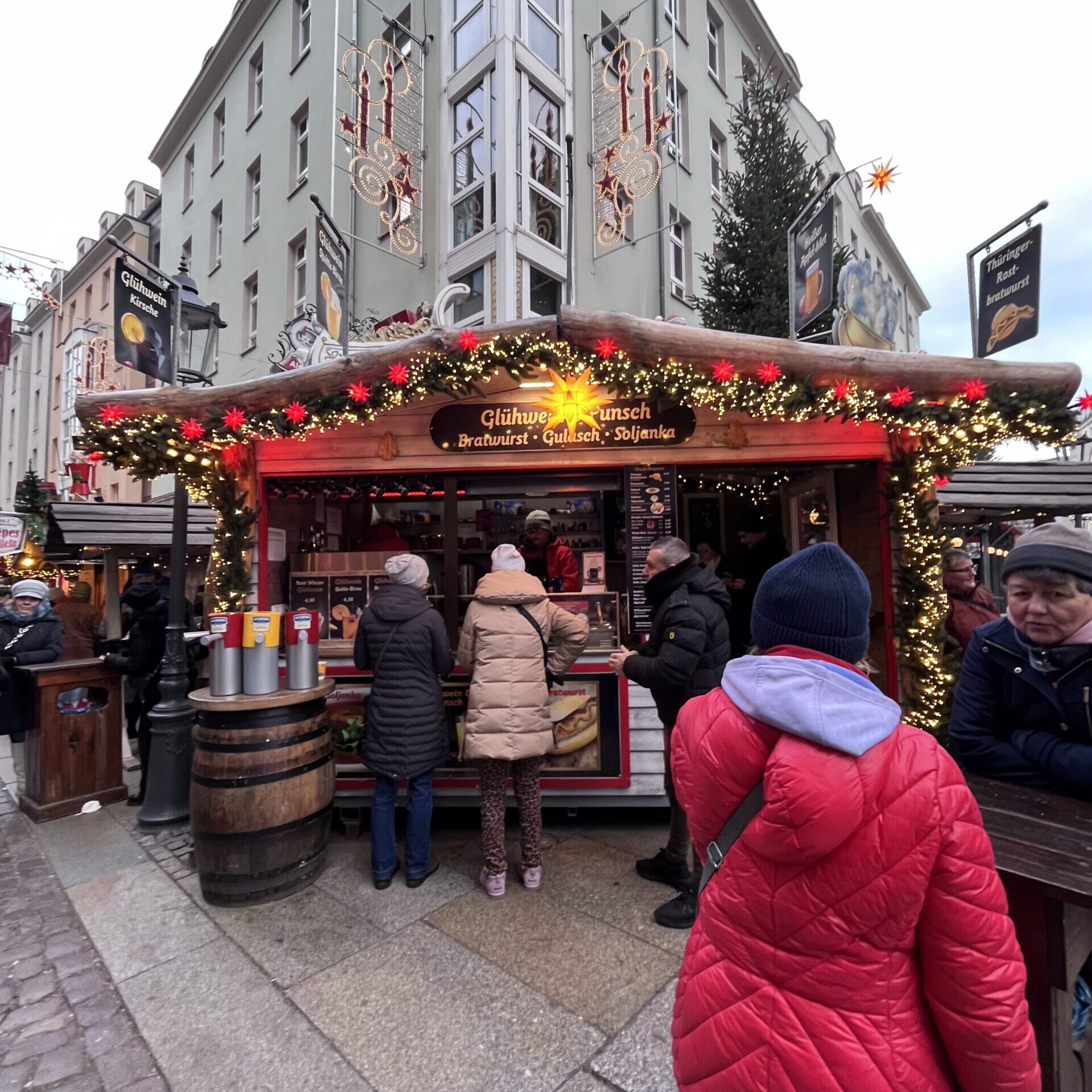 クリスマスマーケットの屋台