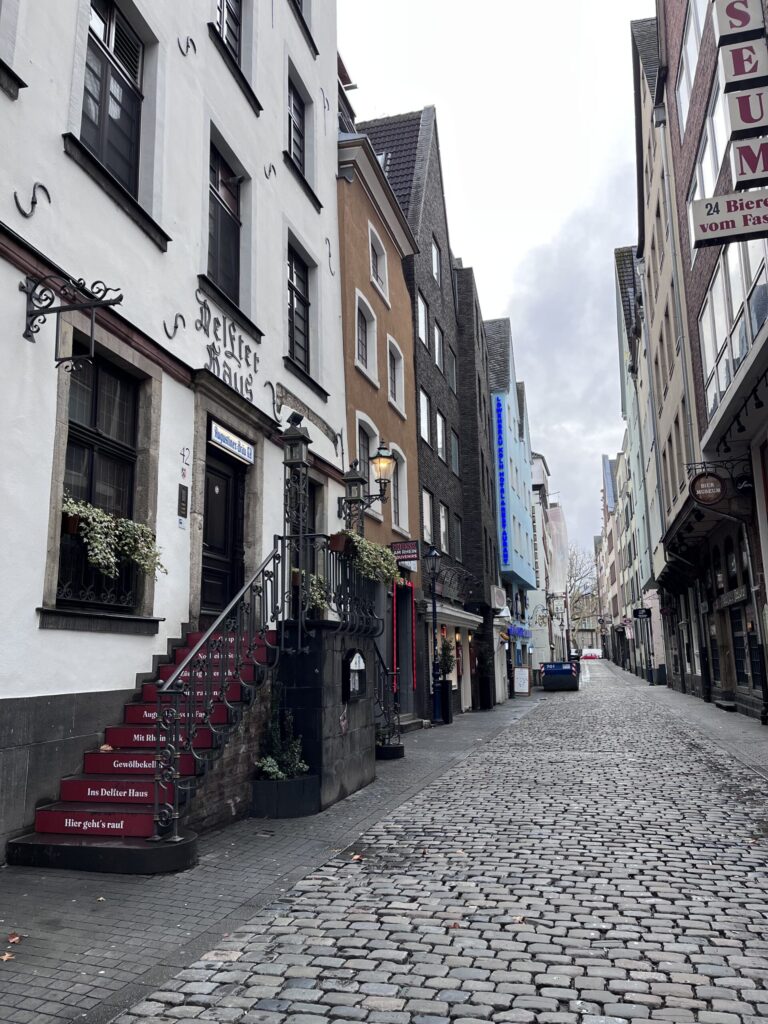 家が立ち並ぶ様子