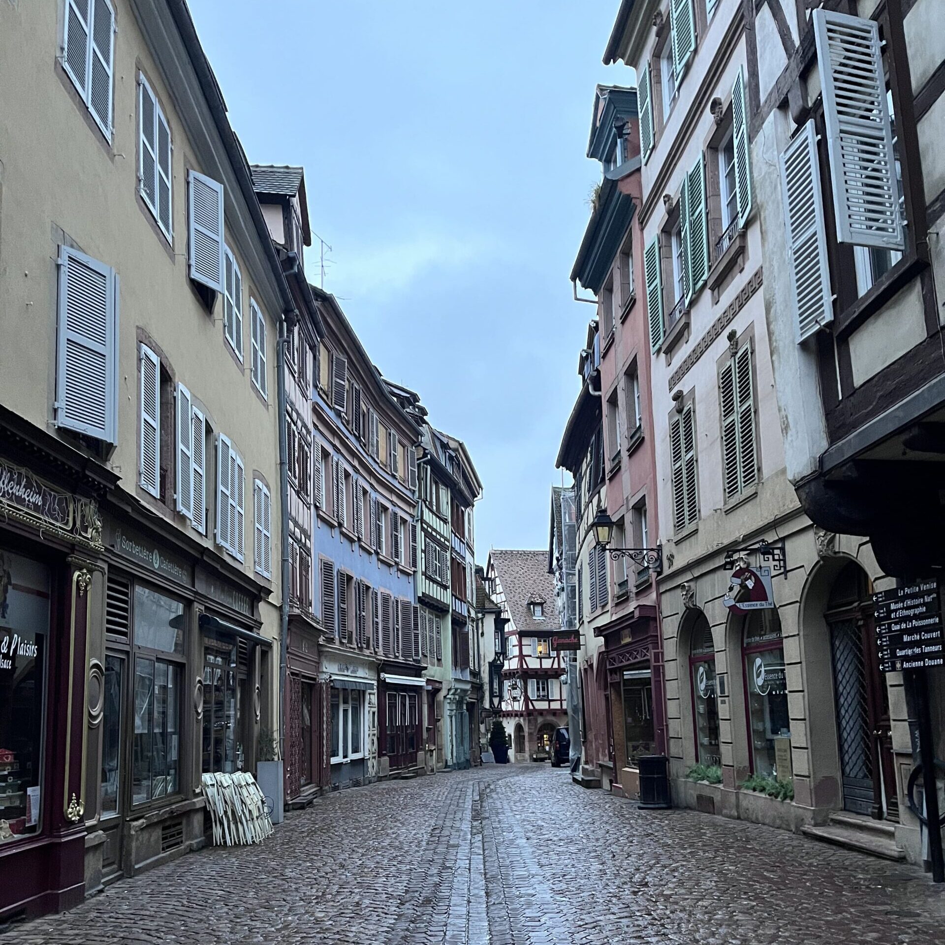 コルマールの朝の街並み