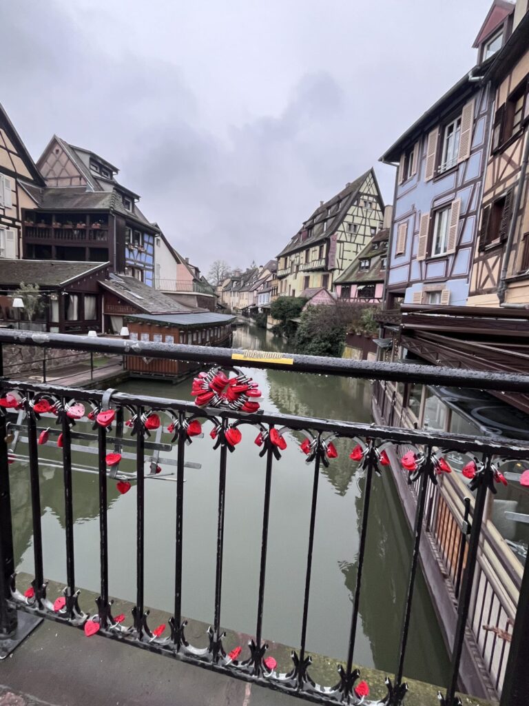 コルマールの橋から見た家々