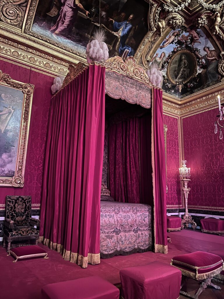 ヴェルサイユ宮殿の王の寝室