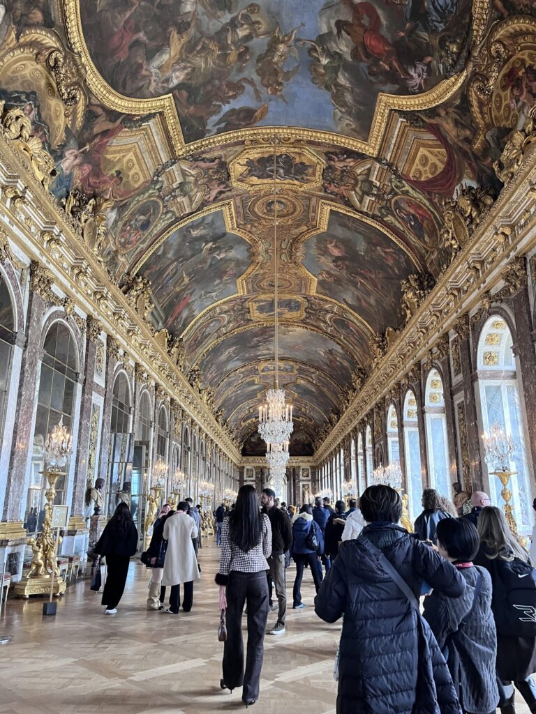 ヴェルサイユ宮殿の鏡の間