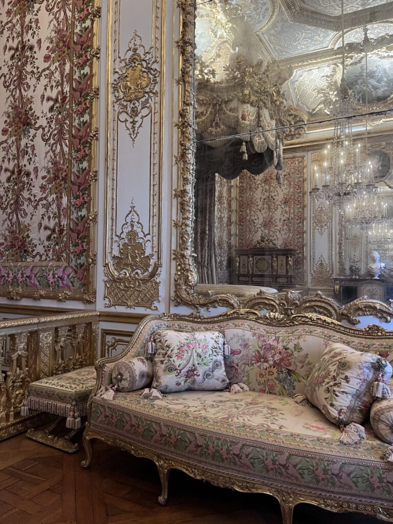 ヴェルサイユ宮殿の王妃の寝室