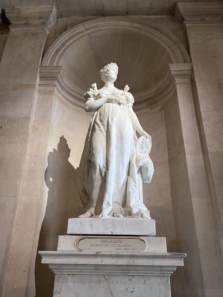 ナポレオン妃の石像