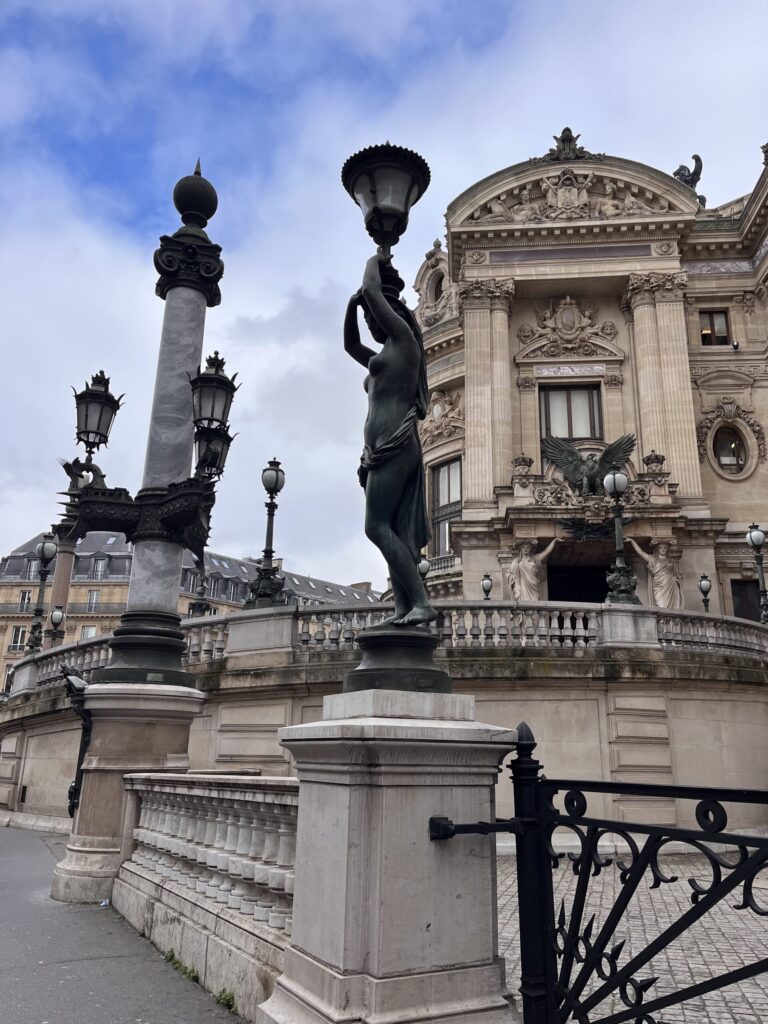 オペラガルニエの外観