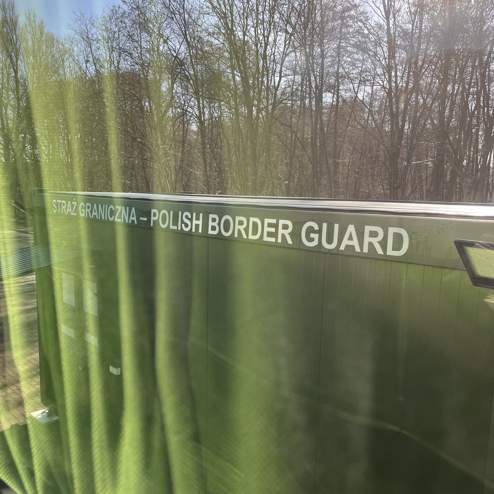 ドイツ・ポーランド間の国境検査の小屋